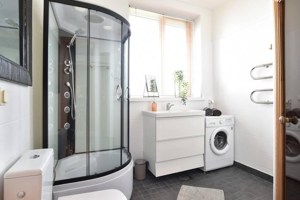 Serene 1br With Sauna & Private Entrance Korter Tallinn
