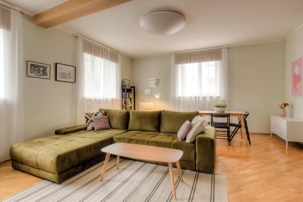 Serene 1br With Sauna & Private Entrance * Tallinn